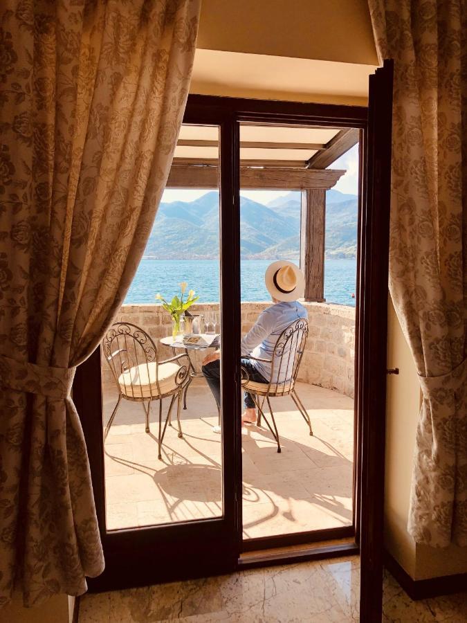 Hotel Carrubba دونيا لاستيفا المظهر الخارجي الصورة